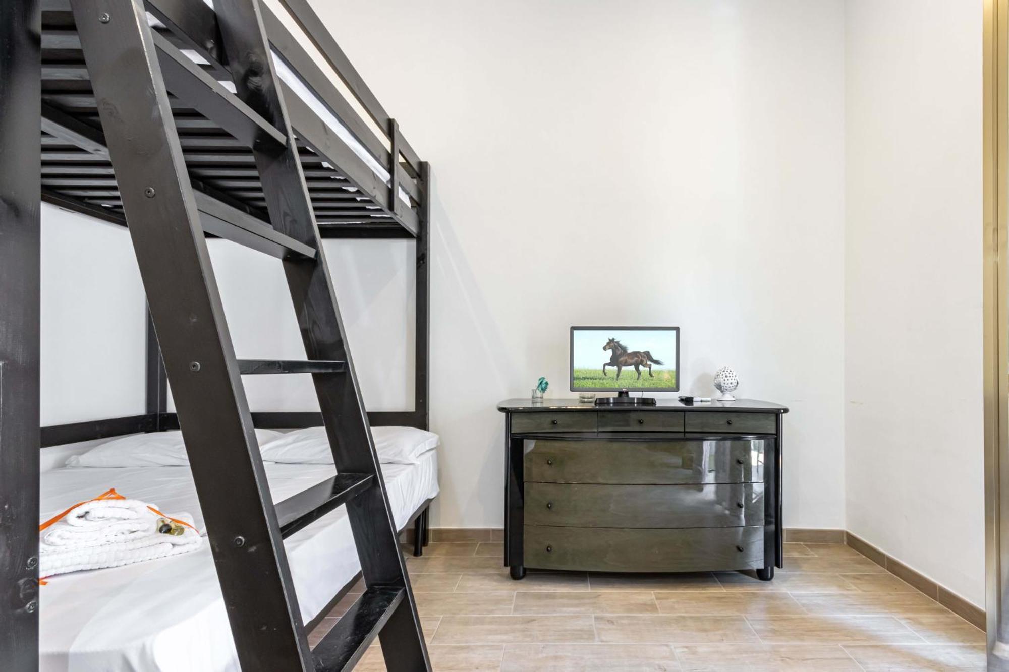 San Nicola Apartments By Rentbeat Bari Dış mekan fotoğraf
